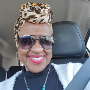 Meet your Posher, Janet